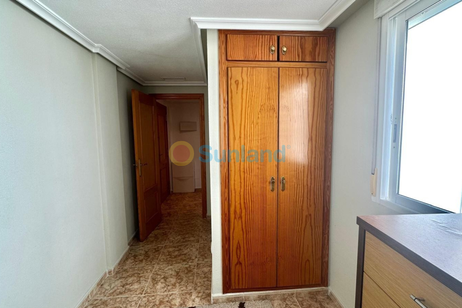 Resale - Apartment - Torrevieja - Curva del Palangre