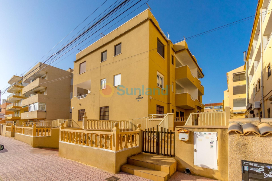 Resale - Apartment - Torrevieja - La Mata