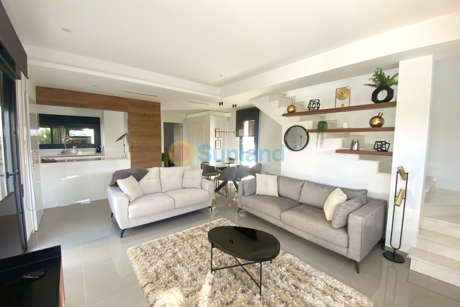 Använda fastigheter - Detached Villa - Ciudad Quesada - Doña Pepa