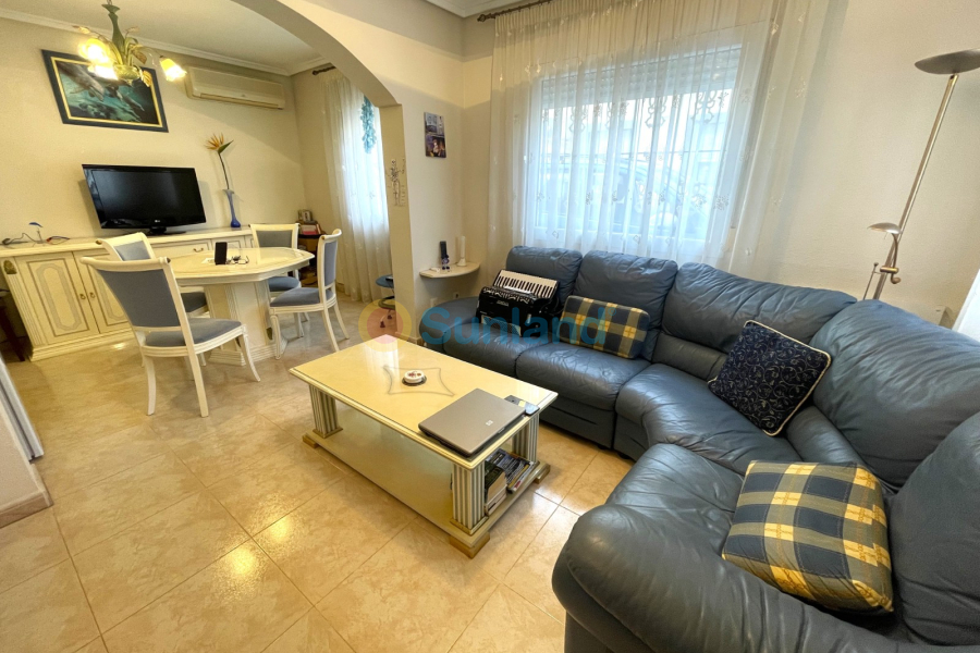 Resale - Villa - La Marina - 