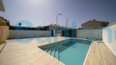 Resale - Villa - Torrevieja - Aguas Nuevas
