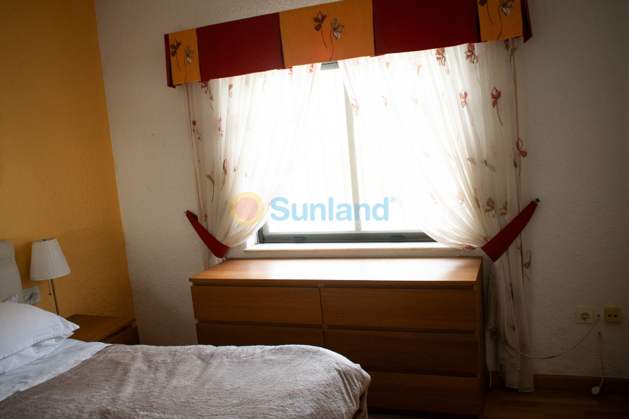 Använda fastigheter - Villa - Orihuela Costa - MUY CERCA DE LA PLAYA