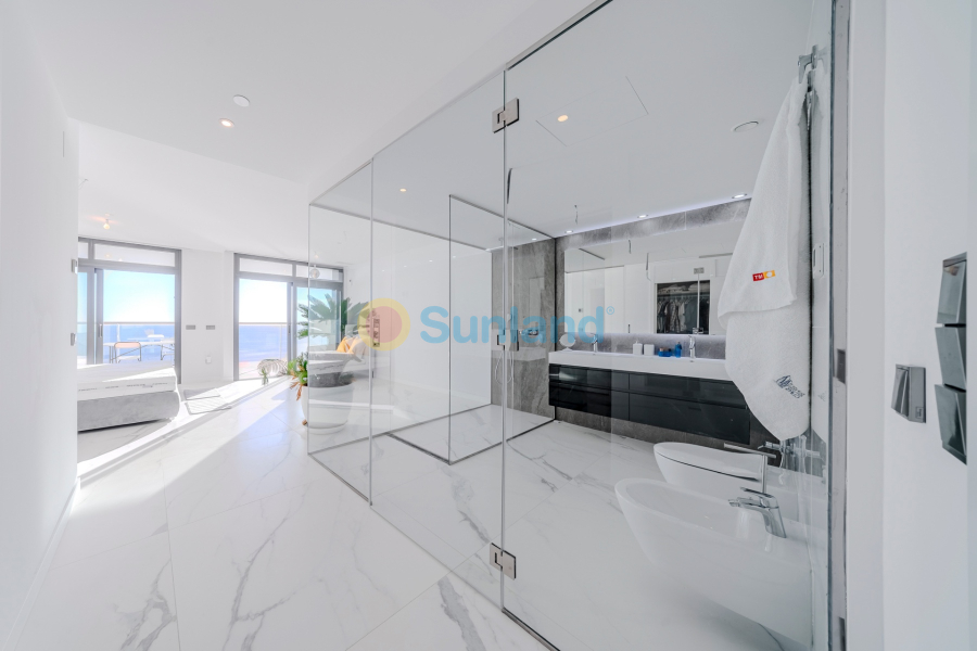 Resale - Apartment - Benidorm