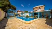 Resale - Villa - Torrevieja - Los Balcones