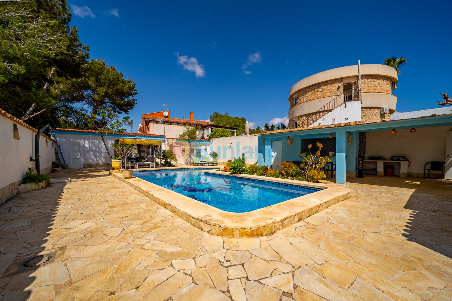 Resale - Villa - Torrevieja - Los Balcones
