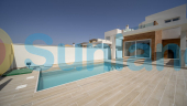 Resale - Villa - Torrevieja - Aguas Nuevas