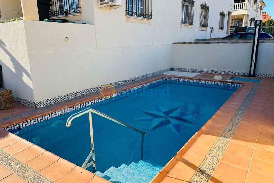 Resale - Bungalow - Orihuela Costa - Villamartin