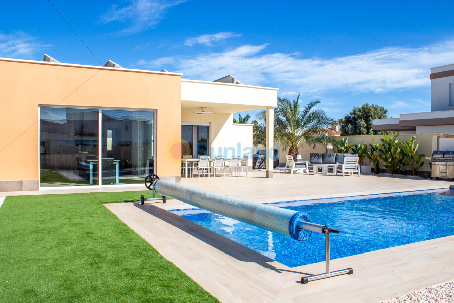 Segunda mano - Chalet - Torrevieja - La Siesta
