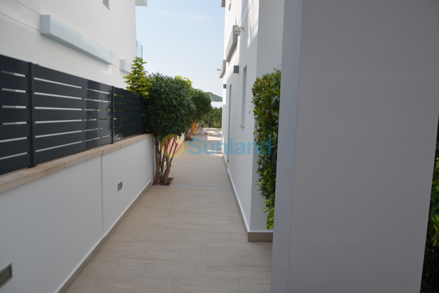 Resale - Villa - Orihuela costa - 