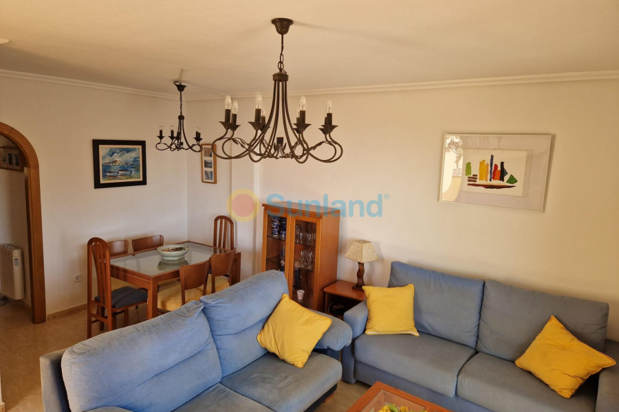 Resale - Apartment - Orihuela Costa - Campoamor