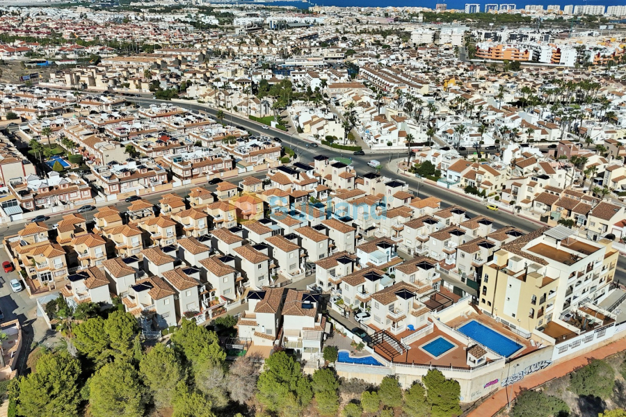 Använda fastigheter - Villa - Playa Flamenca