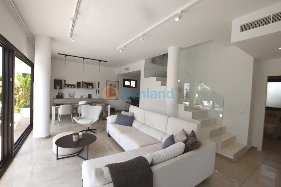 Resale - Detached Villa - Ciudad Quesada - Airstrip