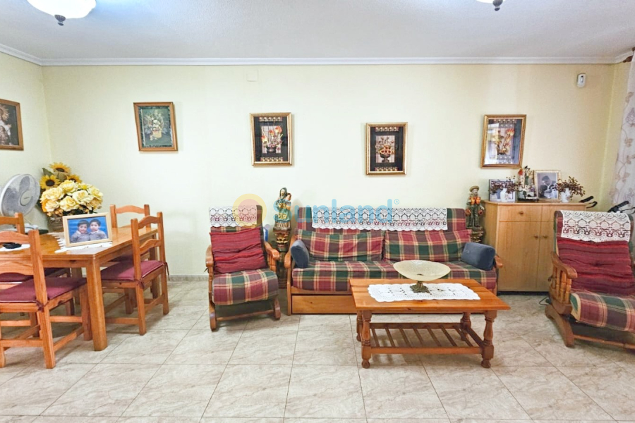 Resale - Apartment - Los Alcázares - 