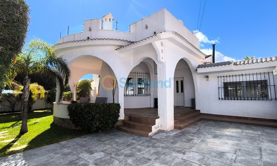 Resale - Detached Villa - Ciudad Quesada - Airstrip