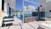 Resale - Villa - Los Montesinos - 