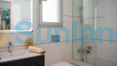 Resale - Villa - Torrevieja - 