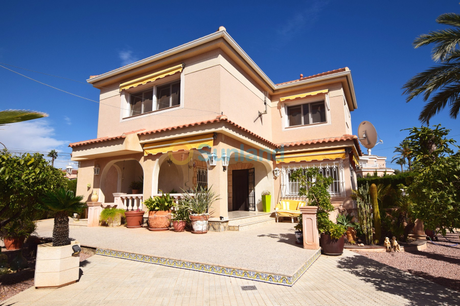 Resale - Detached Villa - Ciudad Quesada - Central Quesada