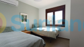 Resale - Villa - Pinar De Campoverde - 