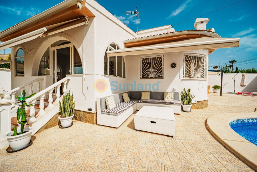 Resale - Villa - Ciudad Quesada