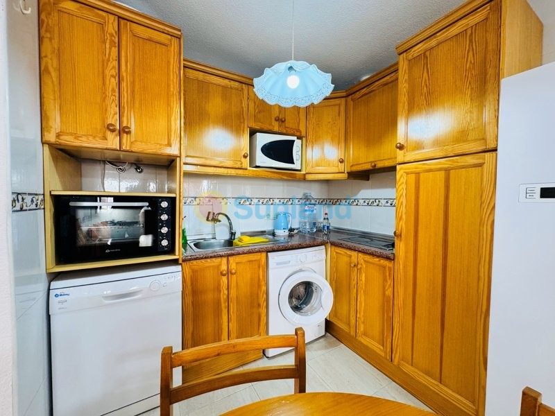 Resale - Townhouse - La Mata - 