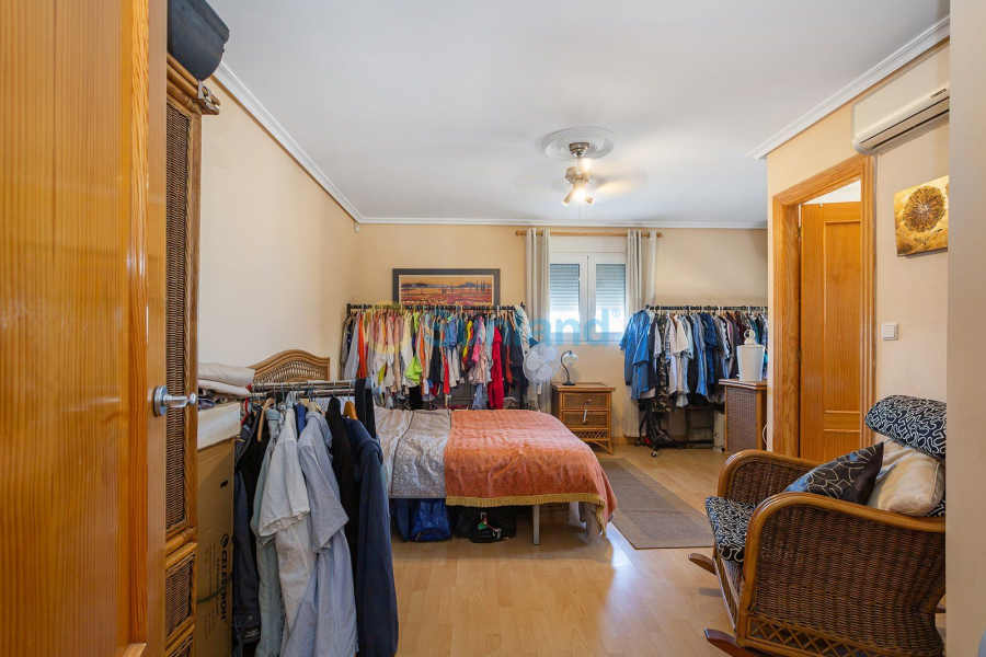 Resale - Villa - Torrevieja - Los Balcones