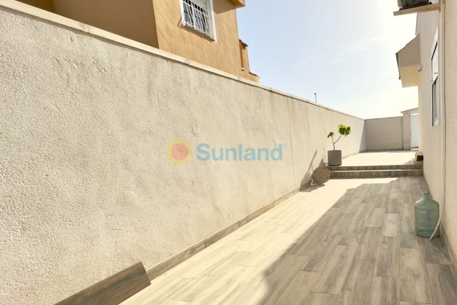 Вторичка - Bилла - Ciudad Quesada