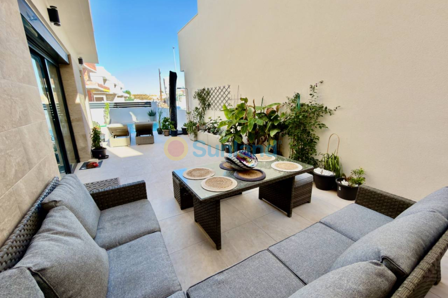 Brukte eiendommer - Villa - Los Montesinos - La Herrada