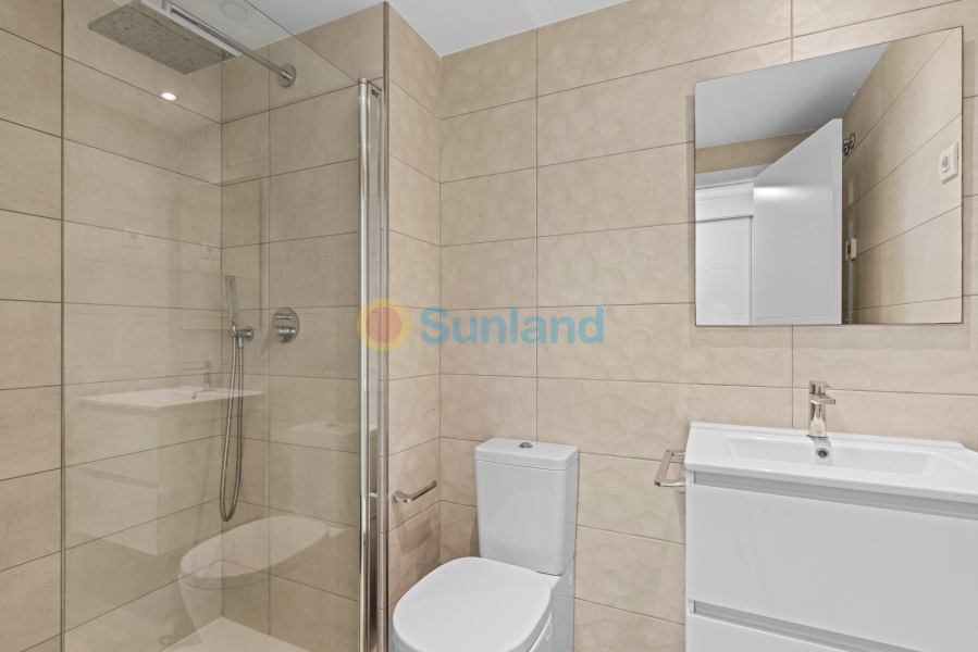 Använda fastigheter - Lägenhet - Orihuela Costa - Punta Prima