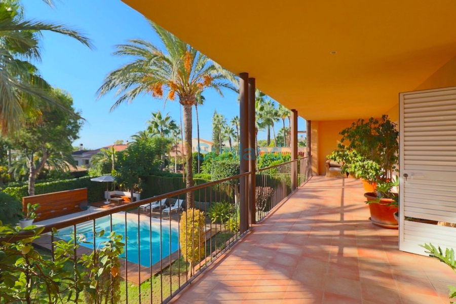 Resale - Villa - Benidorm - Coblanca