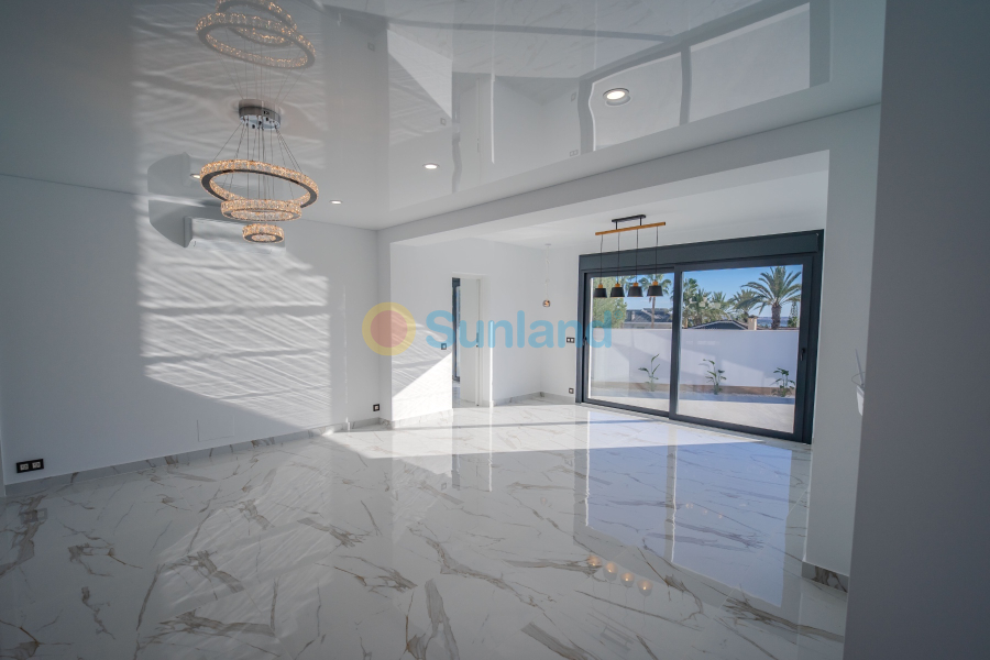 Använda fastigheter - Villa - Ciudad Quesada - town