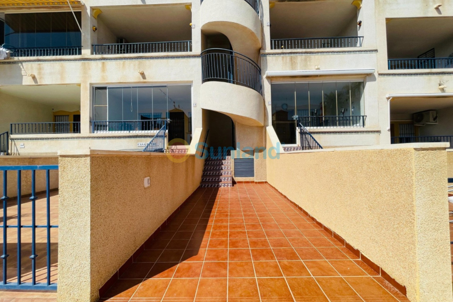 Resale - Apartment - Punta Prima