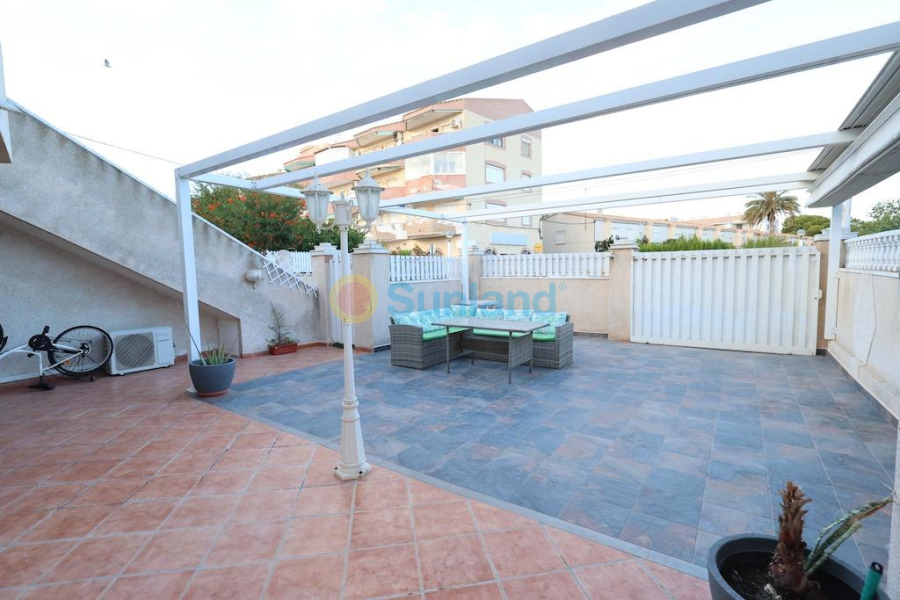 Resale - Bungalow - Orihuela Costa - Cabo Roig