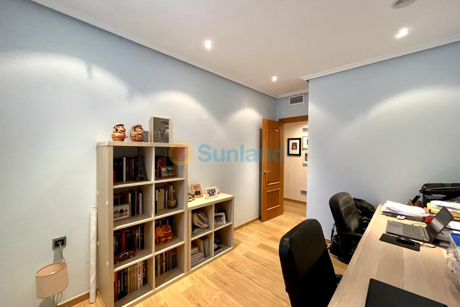 Segunda mano - C - El Esparragal