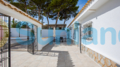 Resale - Villa - Torrevieja - Los Balcones