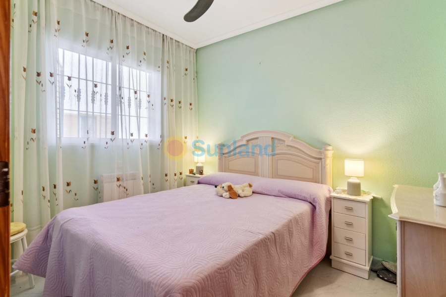 Resale - Apartment - Torrevieja - La Mata