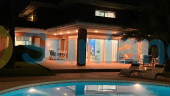 Resale - Villa - Benidorm