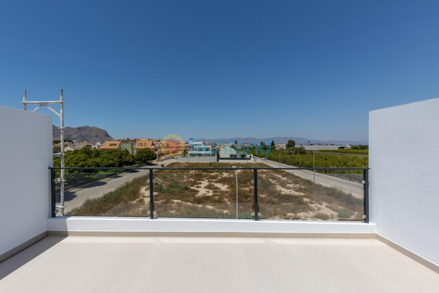 Ny bygg - Town House - Rafal - pueblo