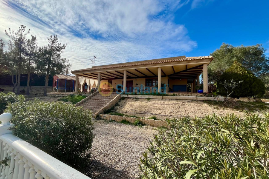 Segunda mano - C - El Esparragal