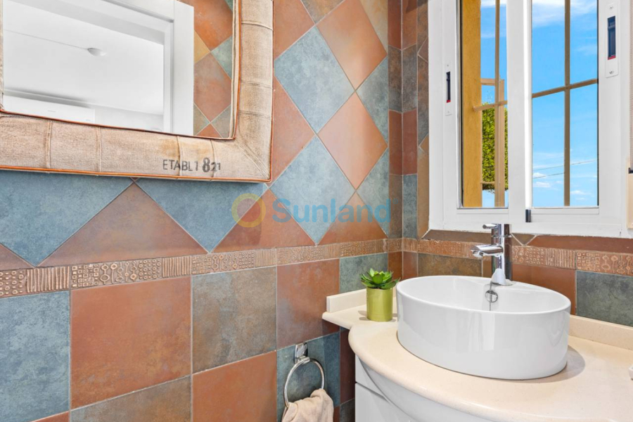 Använda fastigheter - Villa - Algorfa - Castillo de montemar