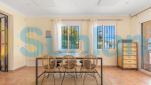 Resale - Villa - Albatera