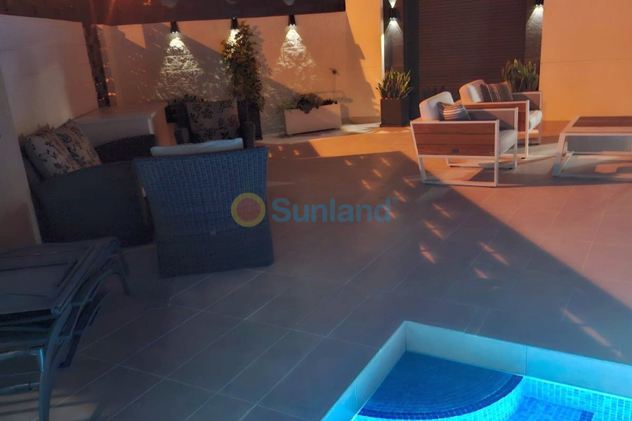 Använda fastigheter - Villa - Ciudad Quesada - Pueblo Bravo