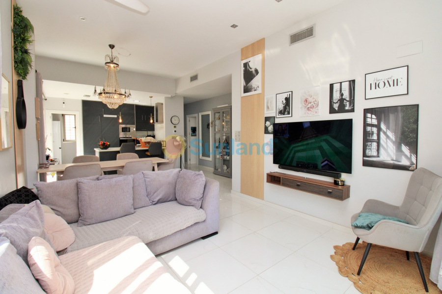 Använda fastigheter - Villa - Villamartin