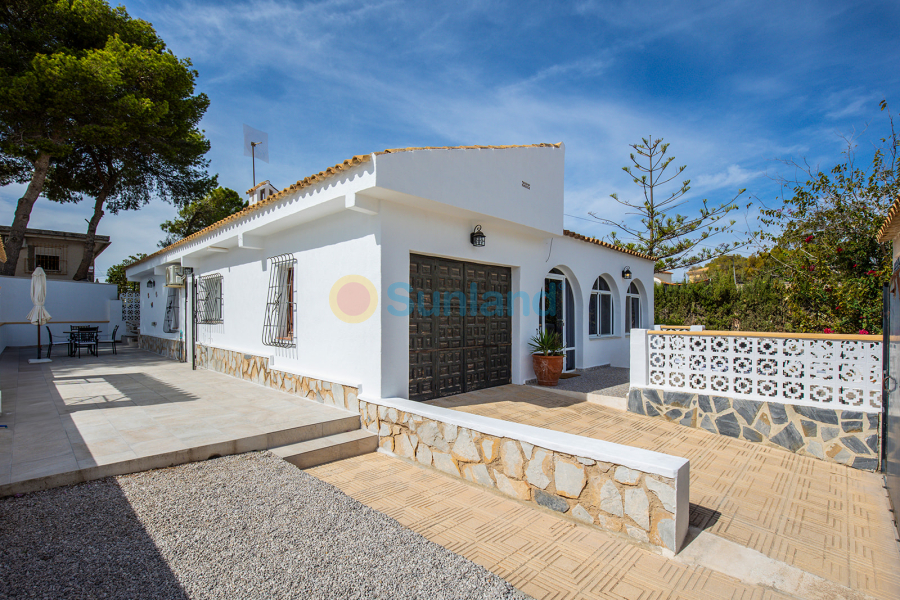 Använda fastigheter - Villa - Torrevieja - Los Balcones