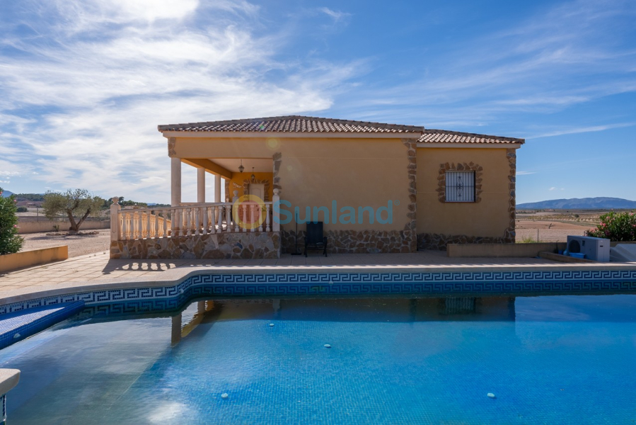 Resale - Villa - Cañada Del Trigo