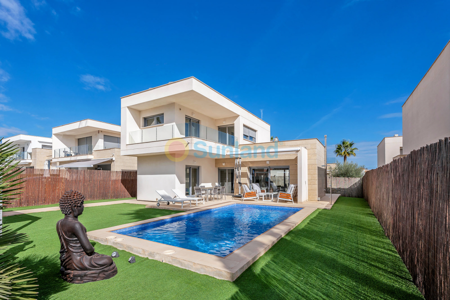 Resale - Villa - Orihuela - Vistabella Golf