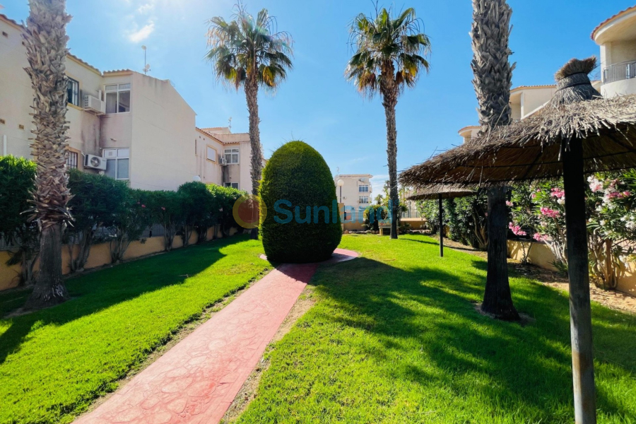 Resale - Apartment - Punta Prima