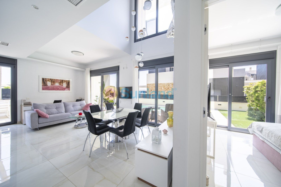 Resale - Villa - Orihuela Costa - Lomas De Cabo Roig