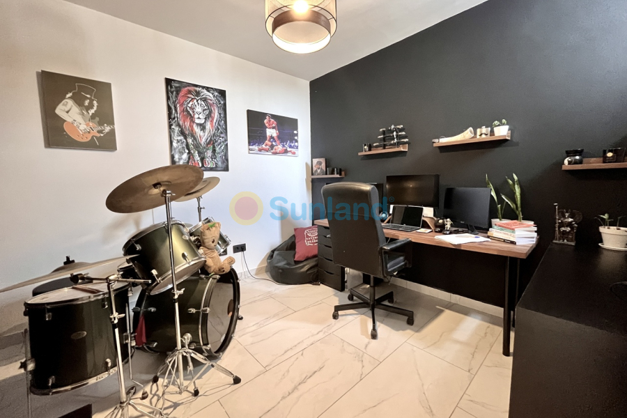 Resale - V - San Miguel De Salinas