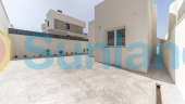 Resale - Villa - Torrevieja - Aguas Nuevas