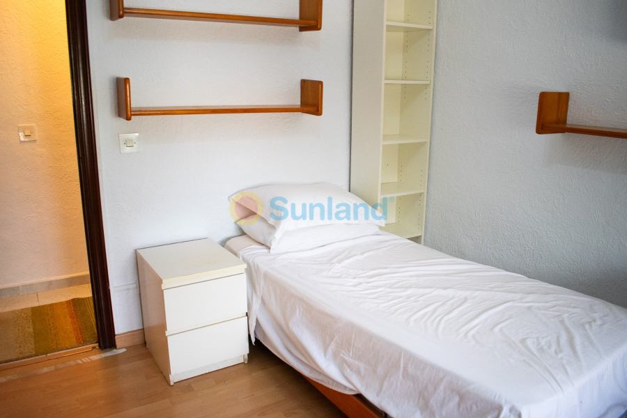 Använda fastigheter - Villa - Orihuela Costa - MUY CERCA DE LA PLAYA